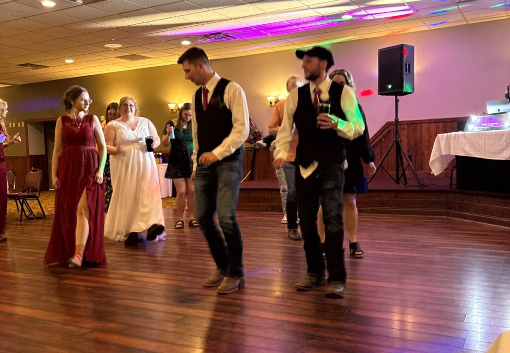 Minnesota DJ Service, Twin Cities Wedding DJS